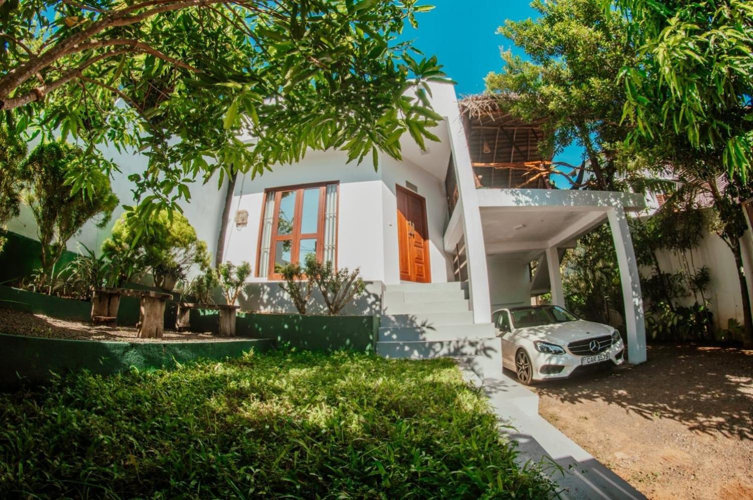 Blue Berry Villa Hikkaduwa Dış mekan fotoğraf
