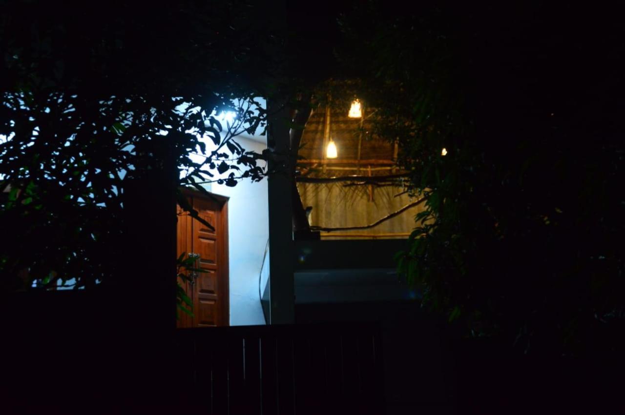 Blue Berry Villa Hikkaduwa Dış mekan fotoğraf
