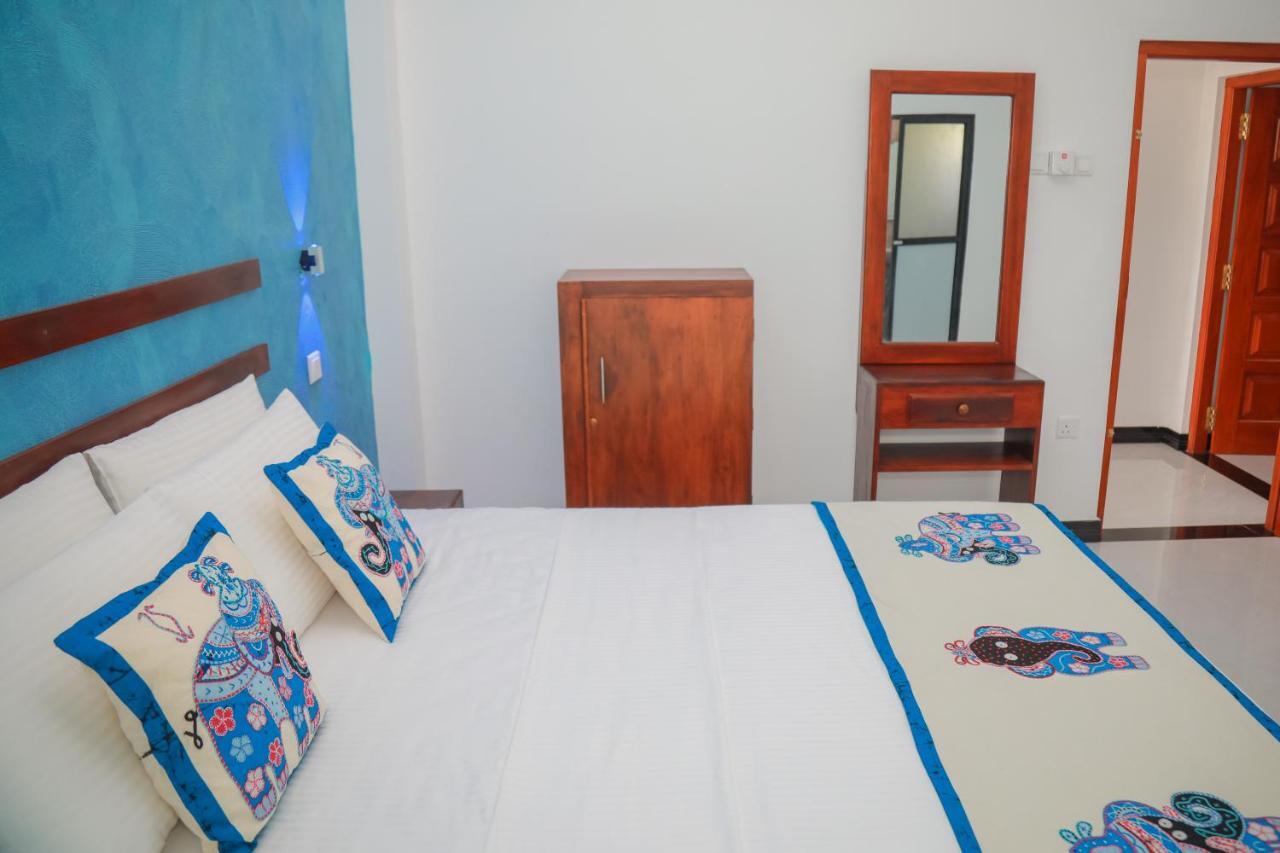 Blue Berry Villa Hikkaduwa Dış mekan fotoğraf
